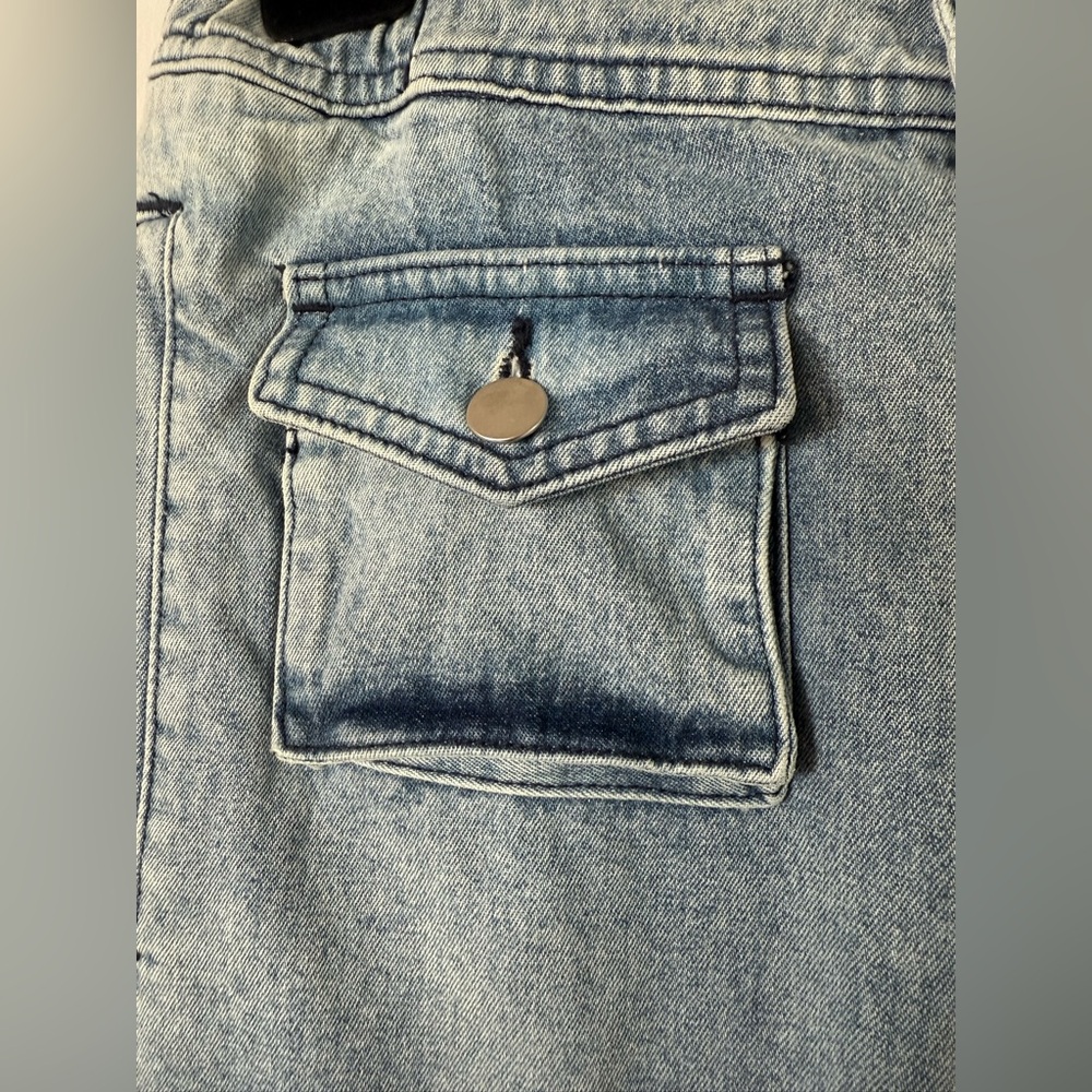 NWT EB Denim Utility Cargo Jeans in Rain Wash - Picture 13 of 14
